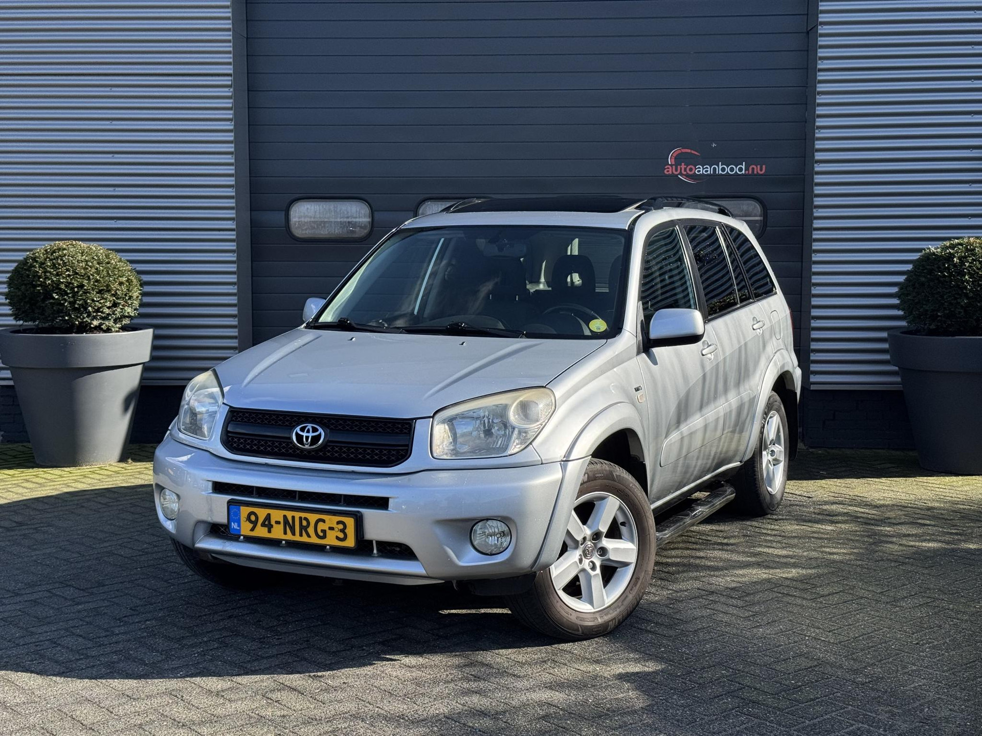 44289630-26.jpg