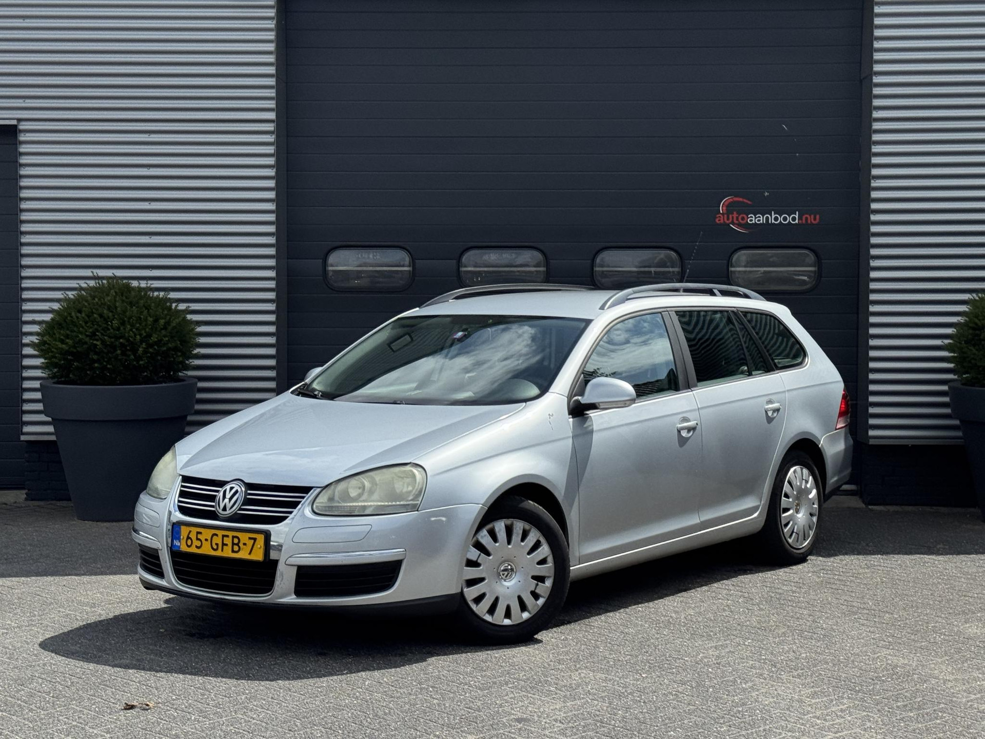 46425971-21.jpg