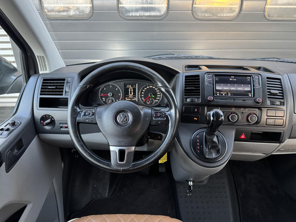 49017189-21.jpg