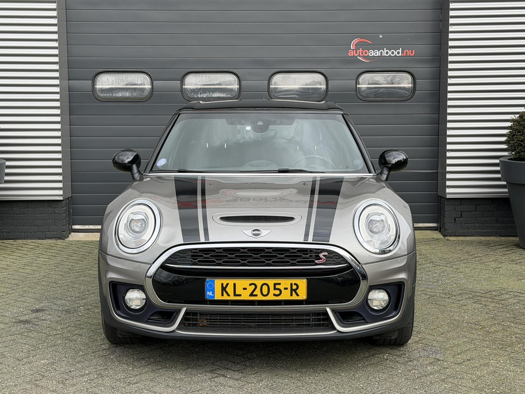 51557164-4.jpg