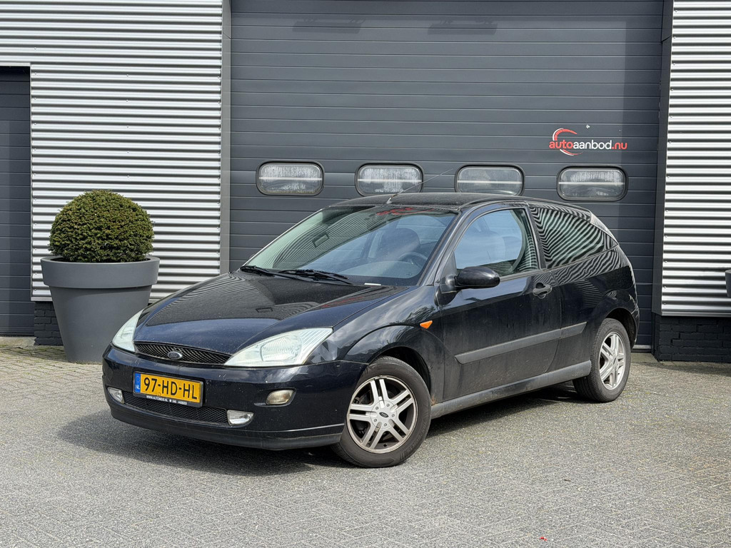 52251594-21.jpg