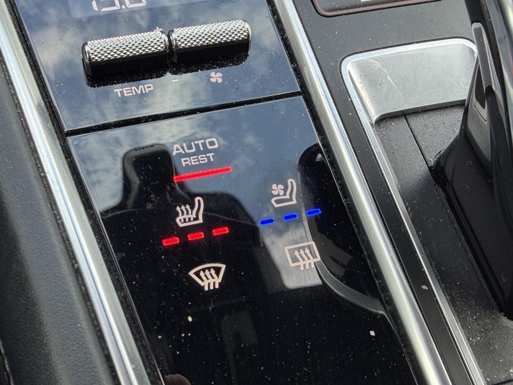 53394914-20.jpg