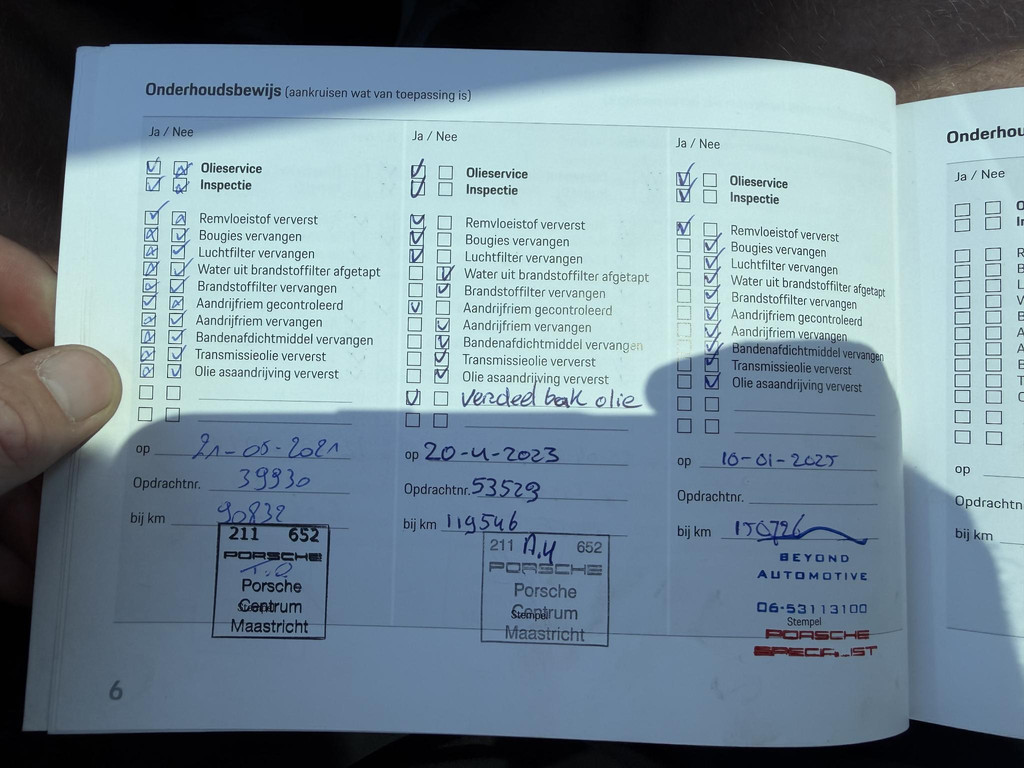 53756725-36.jpg
