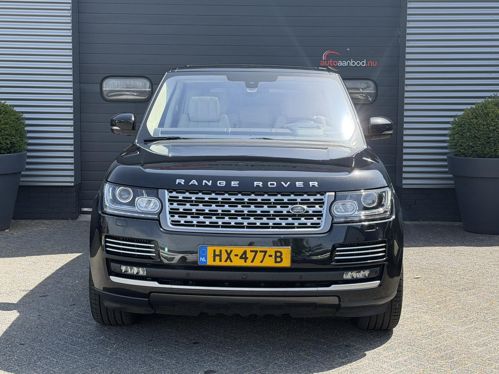 53898419-4.jpg
