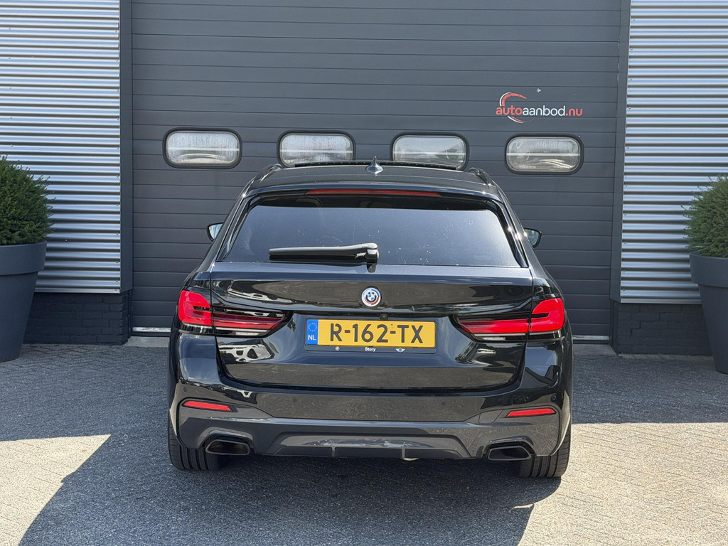 54634754-5.jpg