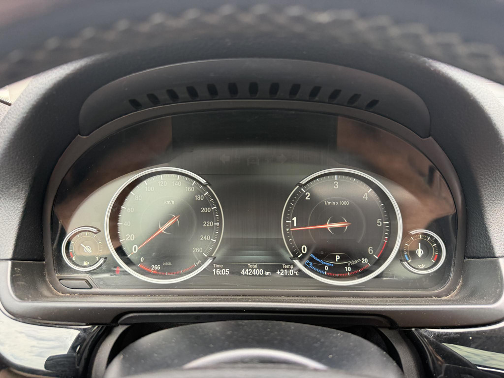 55021192-17.jpg