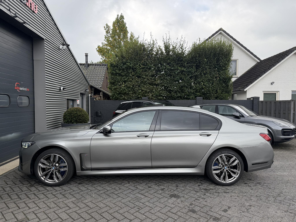 55986873-6.jpg